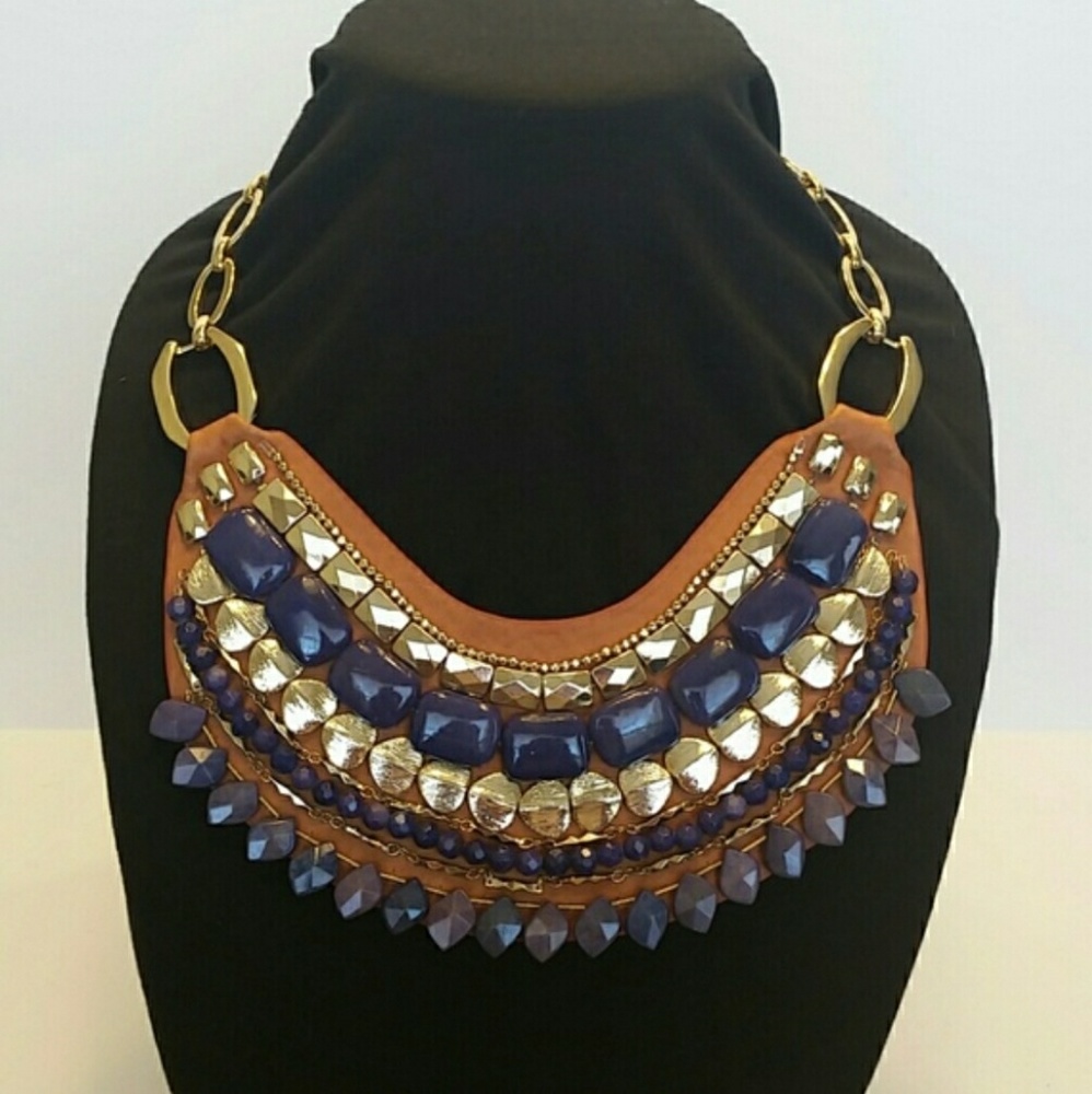 Stella and Dot bib necklace